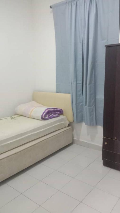 Apartment Pr1ma Presint 11 *
