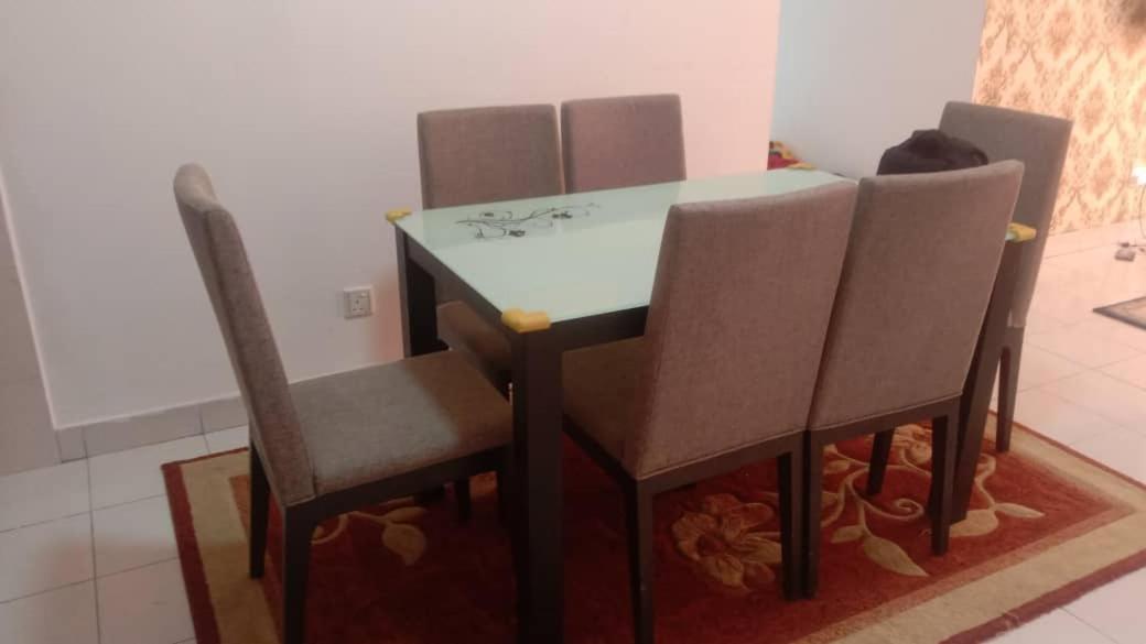 Apartment Pr1ma Presint 11 *